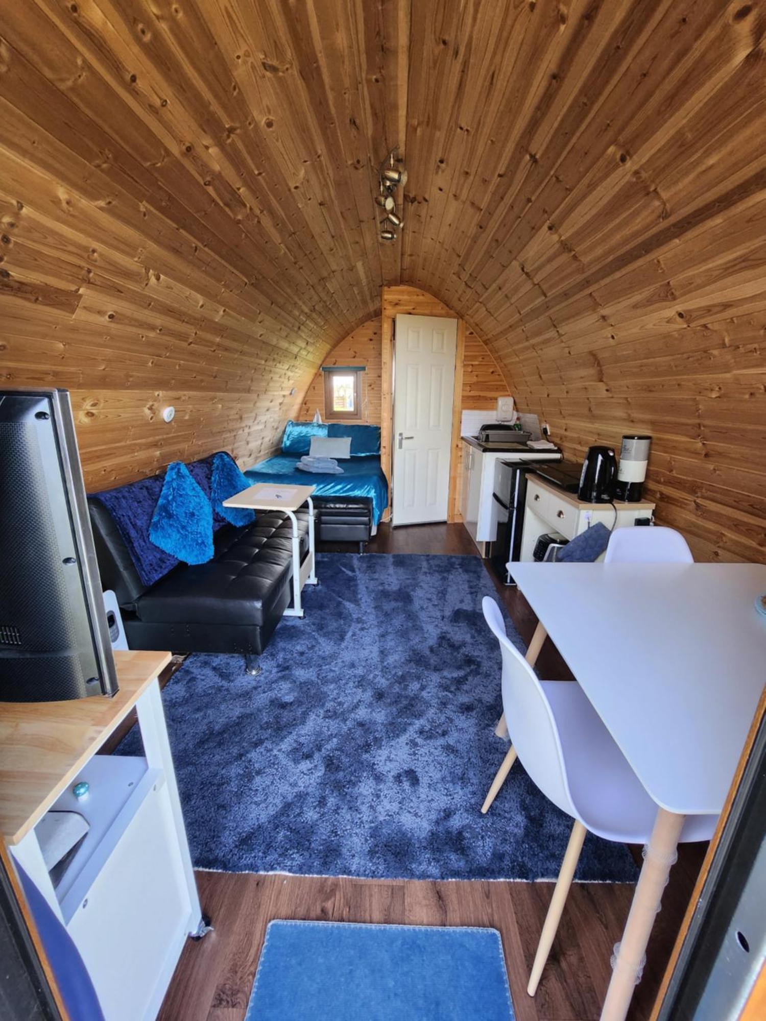 The Back Pod Villa Vatisker Exterior photo